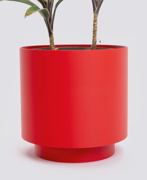 Classic Planter with Hidden Drip Tray