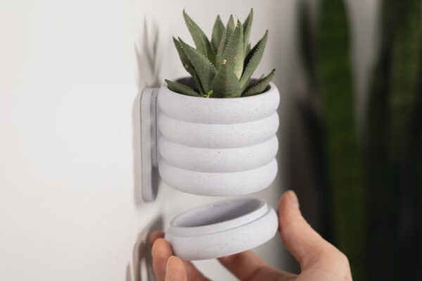 il_fullxfull.8299931137_48ln.jpg Poppy Wall Planter | Minimalist Hanging Planter | Contemporary Home Decor